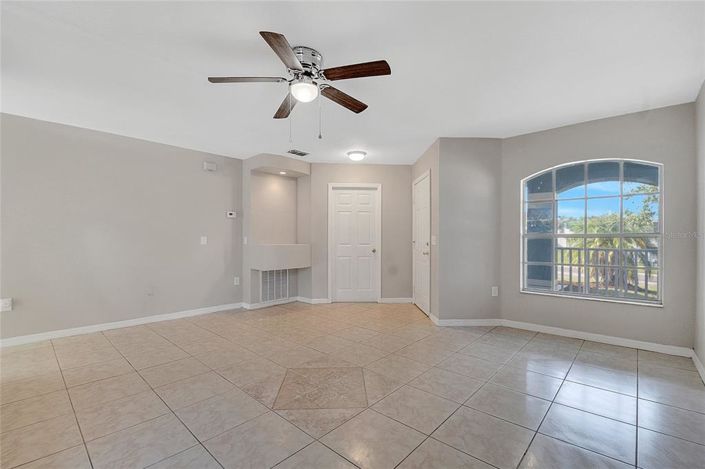 Image No.7-Maison de 4 chambres à vendre à Saint John