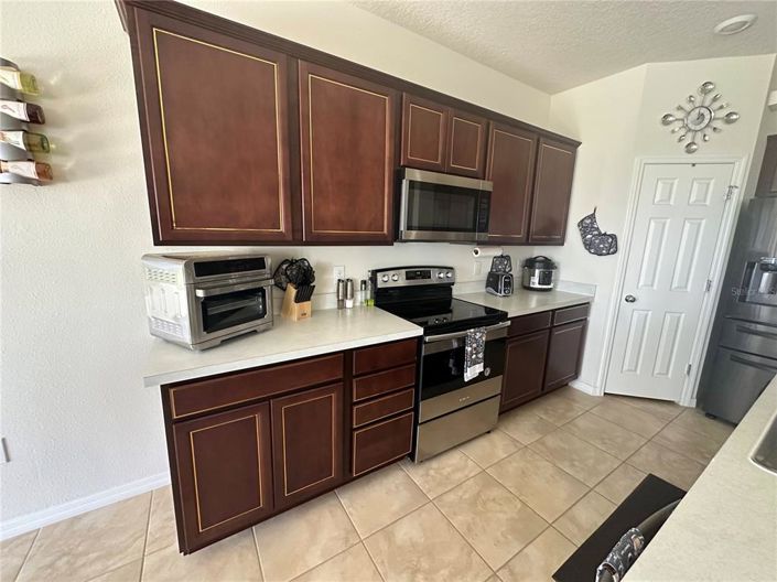 Image No.3-4 Bed House for sale