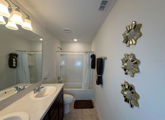 Image No.30-4 Bed House for sale