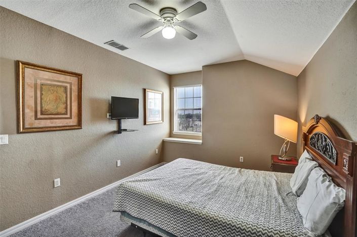 Image No.24-5 Bed House for sale