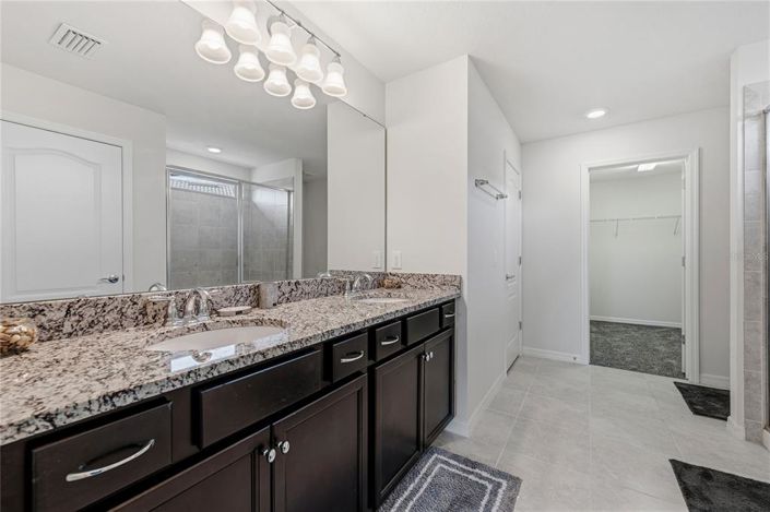 Image No.14-5 Bed House for sale