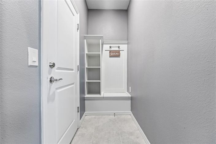 Image No.6-5 Bed House for sale