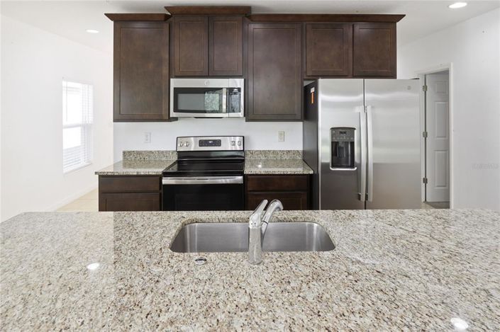 Image No.5-Maison de 4 chambres à vendre à Saint John