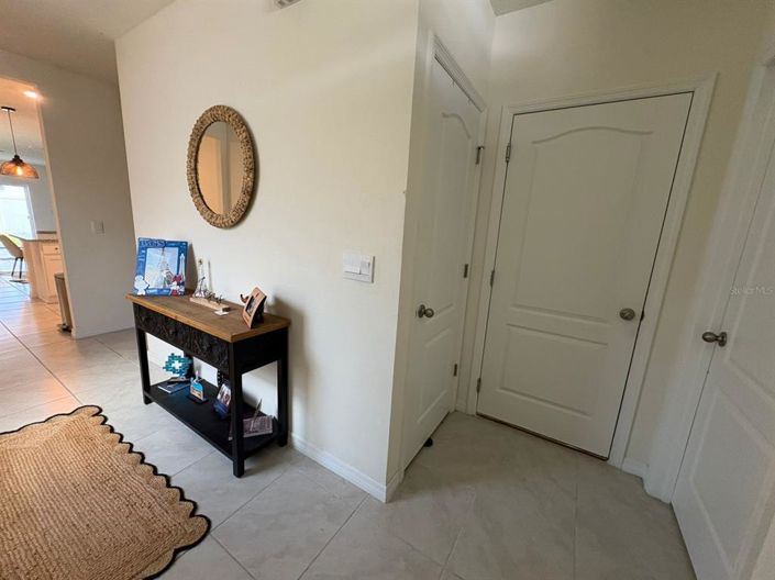 Image No.10-3 Bed House for sale