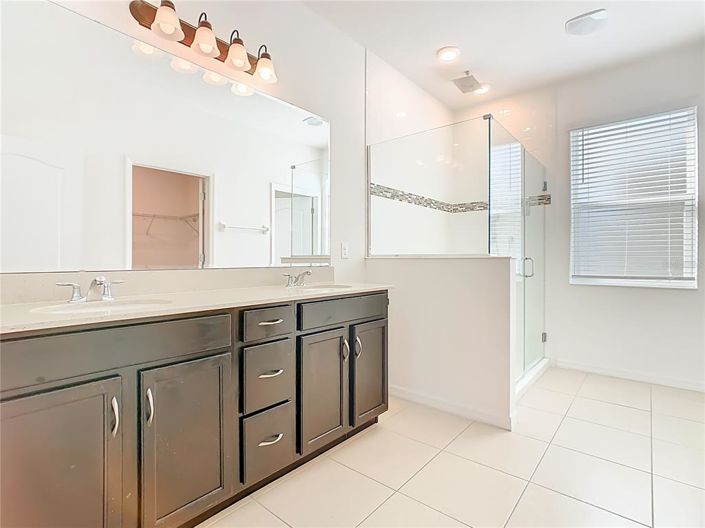 Image No.21-3 Bed House for sale