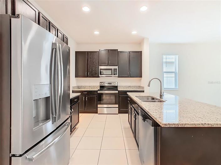 Image No.9-3 Bed House for sale