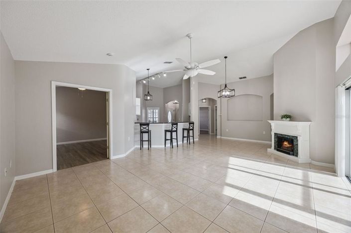 Image No.19-3 Bed House for sale