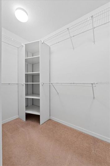 Image No.35-5 Bed House for sale