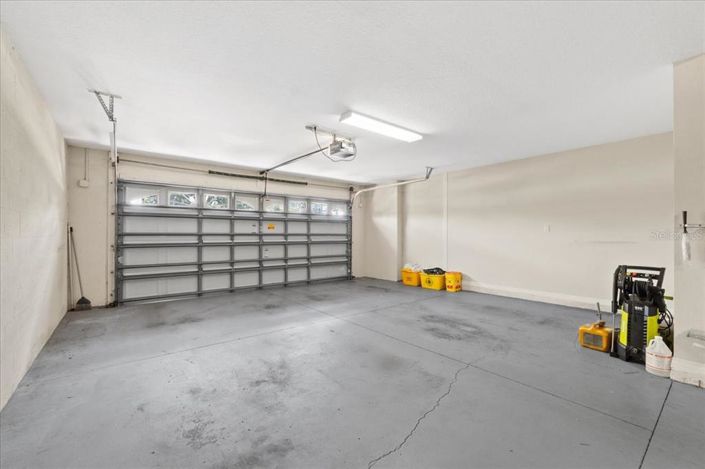 Image No.56-5 Bed House for sale