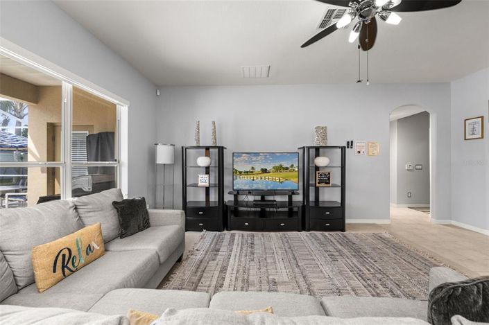 Image No.18-5 Bed House for sale