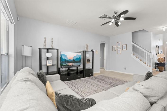 Image No.21-5 Bed House for sale