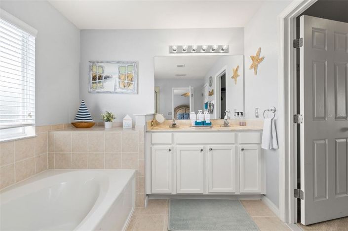 Image No.33-5 Bed House for sale