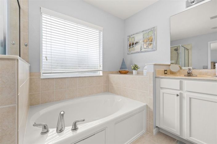 Image No.34-5 Bed House for sale