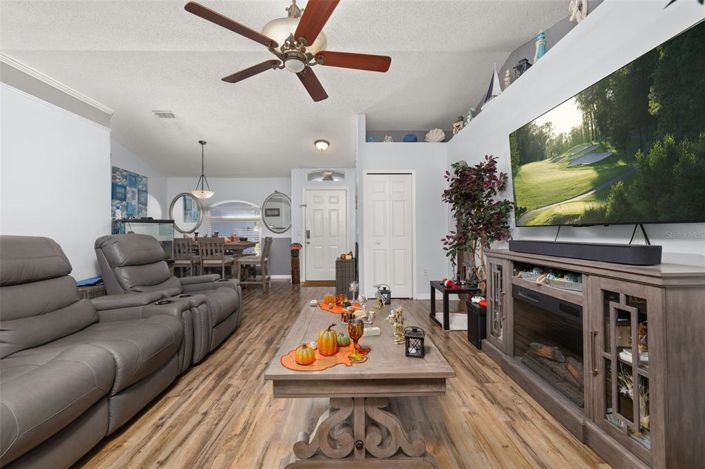 Image No.7-4 Bed House for sale