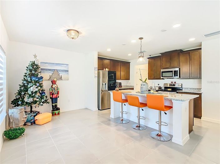 Image No.14-5 Bed House for sale