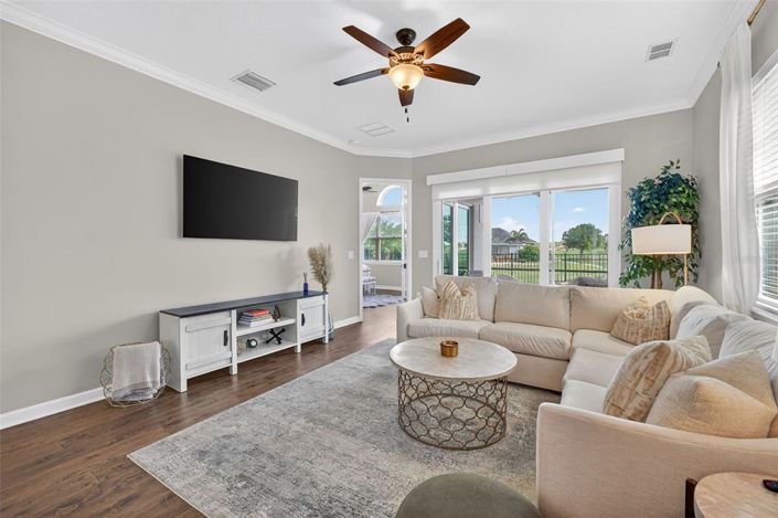 Image No.17-3 Bed House for sale