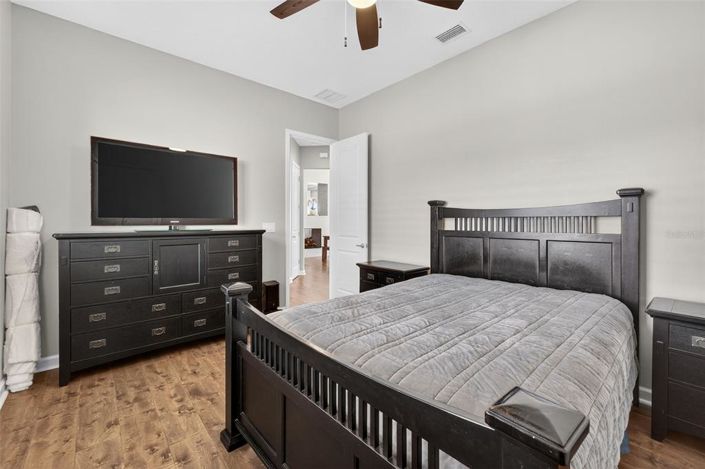 Image No.53-3 Bed House for sale