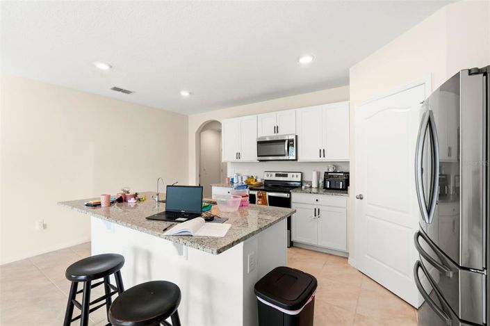 Image No.12-4 Bed House for sale