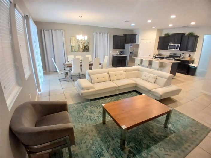 Image No.10-5 Bed House for sale