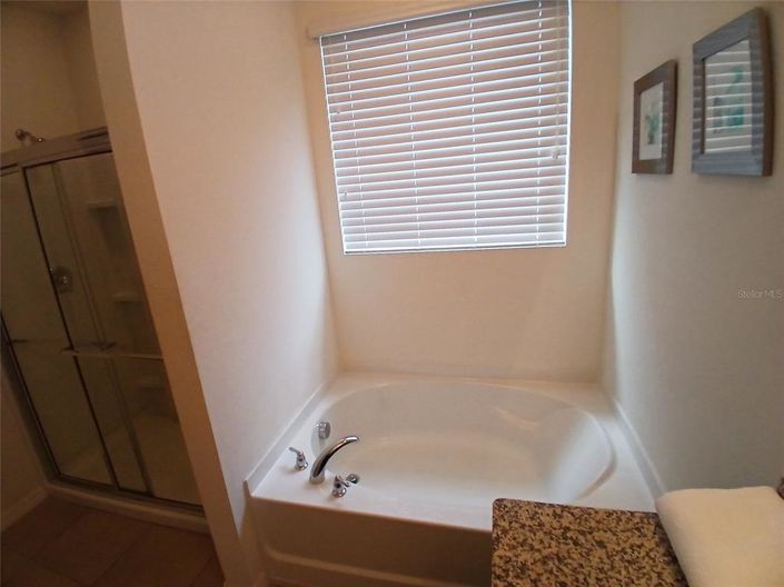 Image No.13-5 Bed House for sale