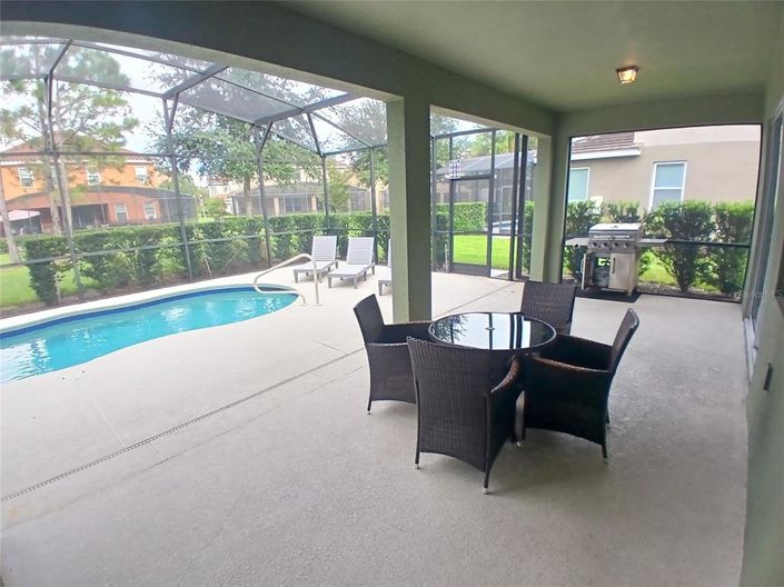 Image No.18-5 Bed House for sale