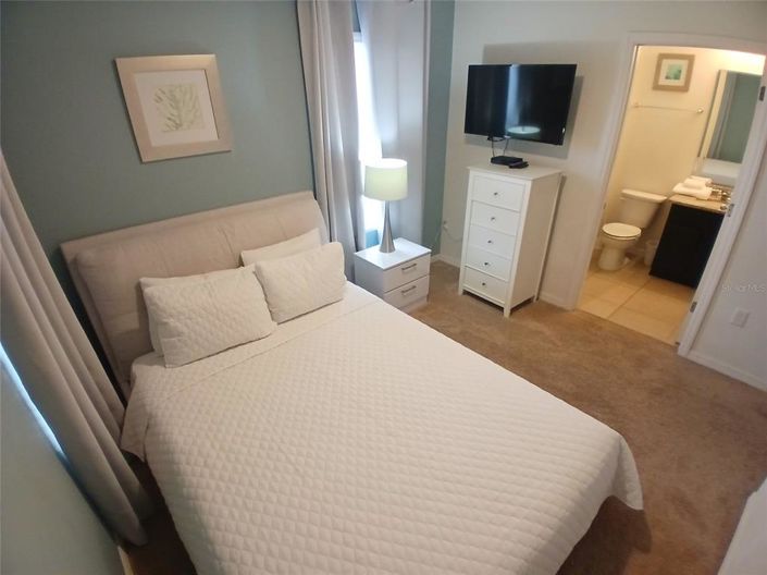 Image No.45-5 Bed House for sale