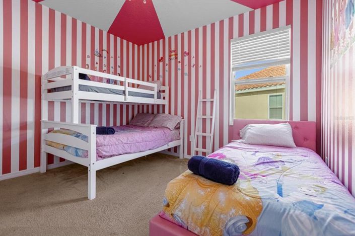 Image No.12-14 Bed House for sale