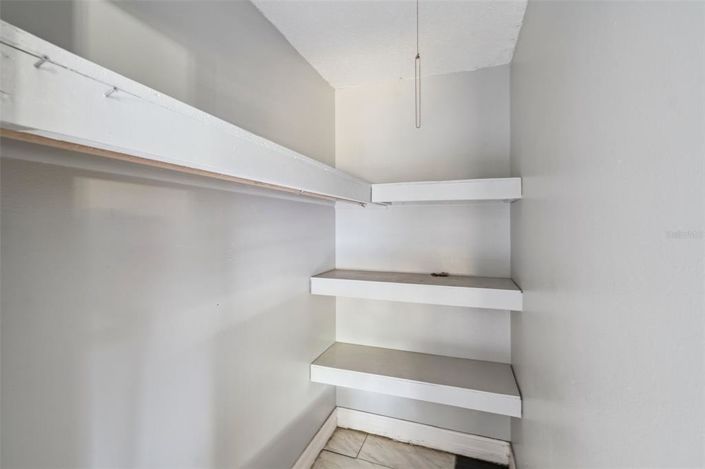 Image No.15-3 Bed House for sale