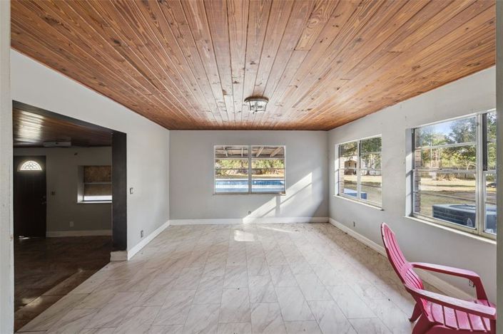 Image No.18-3 Bed House for sale