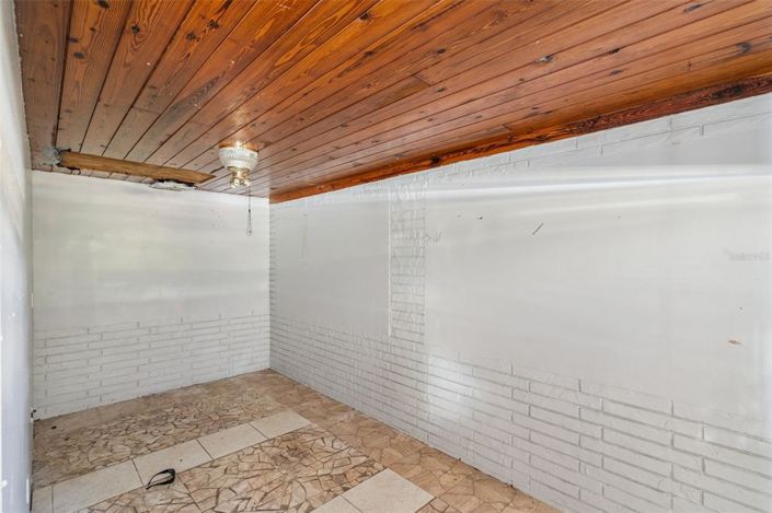 Image No.20-3 Bed House for sale