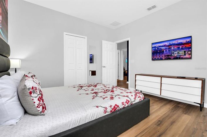 Image No.23-15 Bed House for sale