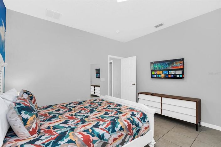 Image No.31-15 Bed House for sale