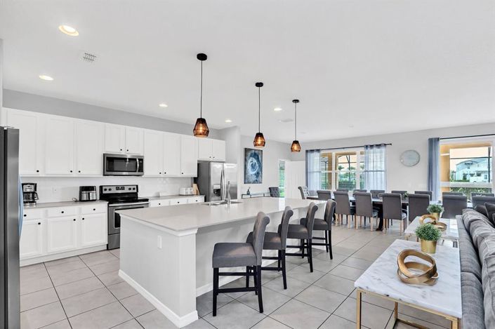 Image No.4-15 Bed House for sale