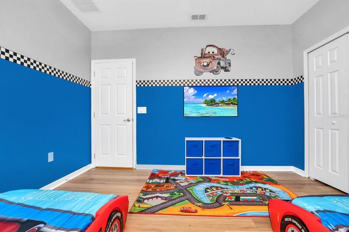 Image No.42-15 Bed House for sale