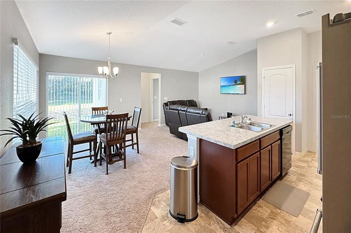 Image No.2-Maison de 4 chambres à vendre à Saint John