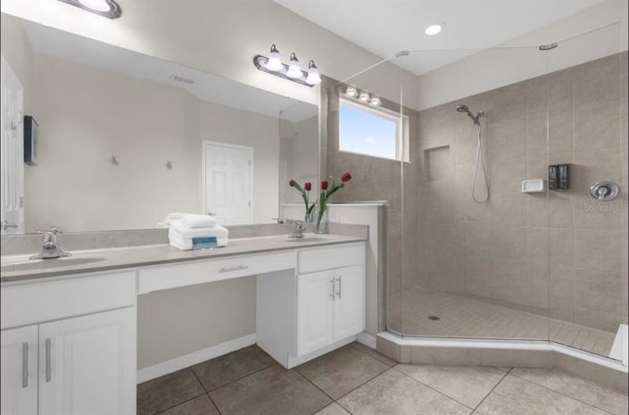 Image No.33-6 Bed House for sale