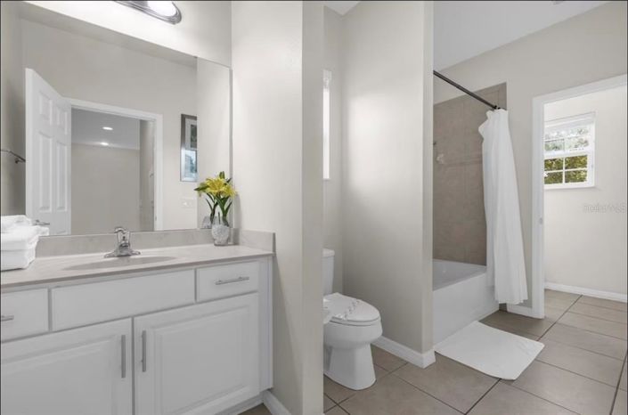 Image No.36-6 Bed House for sale