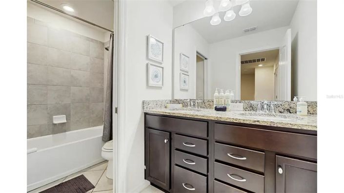 Image No.16-Maison de ville de 5 chambres à vendre à Saint John