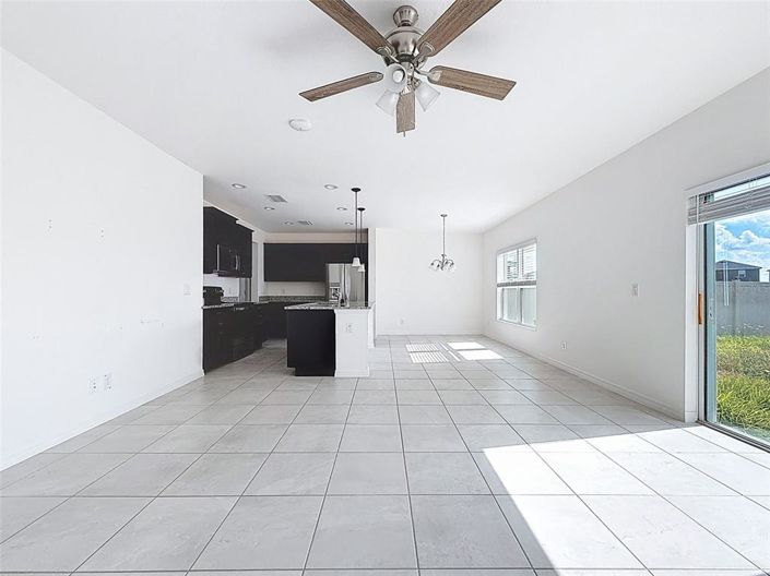 Image No.20-4 Bed House for sale