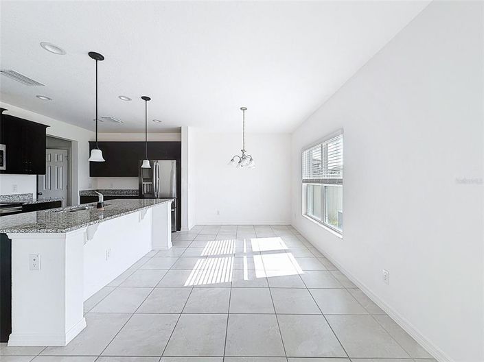 Image No.22-4 Bed House for sale