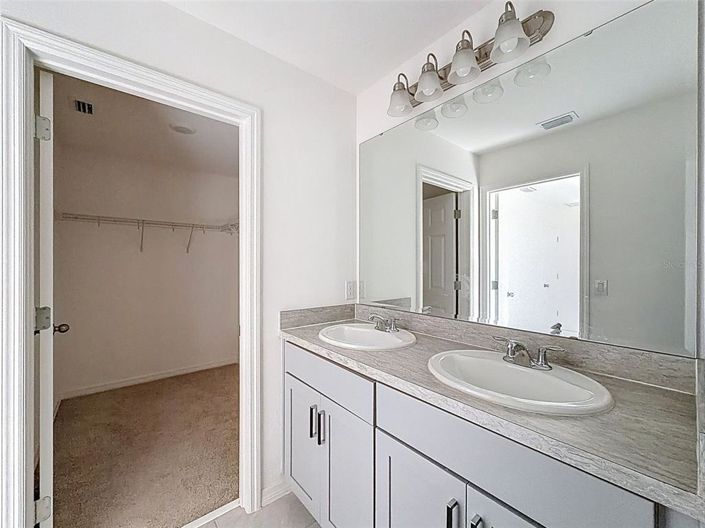 Image No.54-4 Bed House for sale