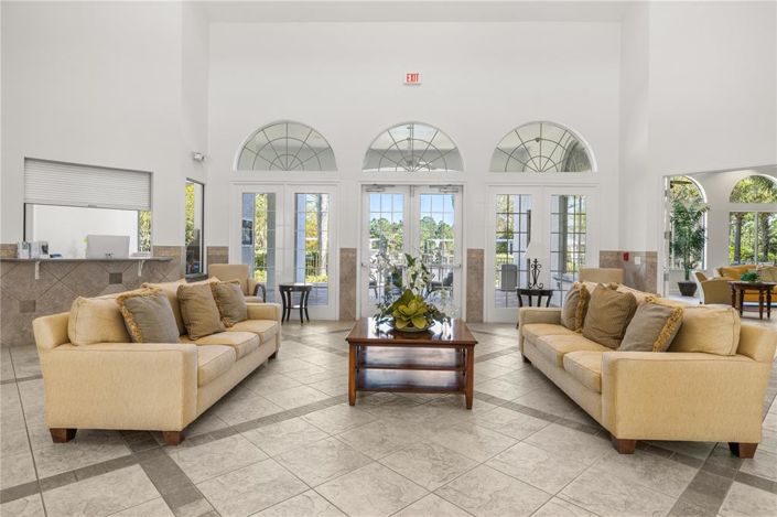 Image No.40-5 Bed House for sale