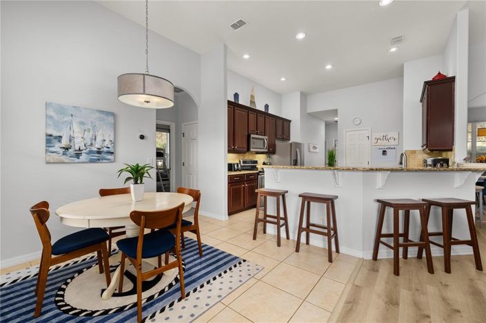 Image No.9-5 Bed House for sale