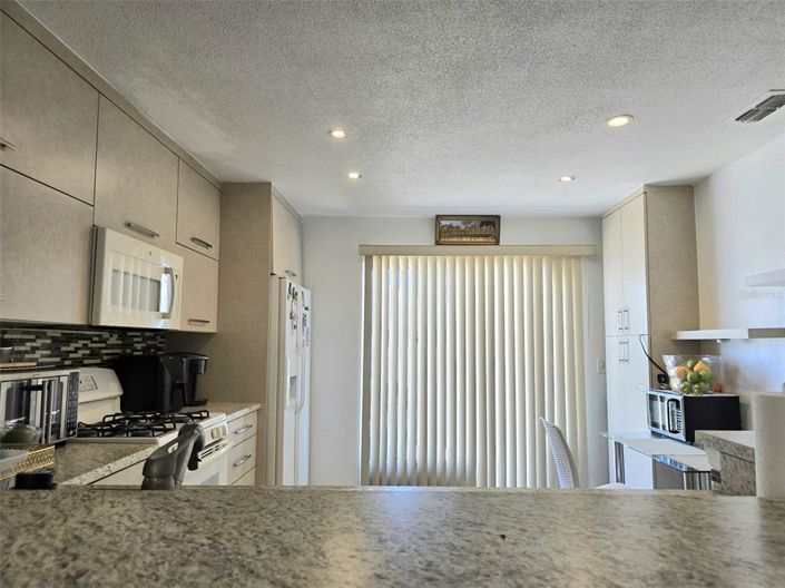 Image No.12-3 Bed House for sale