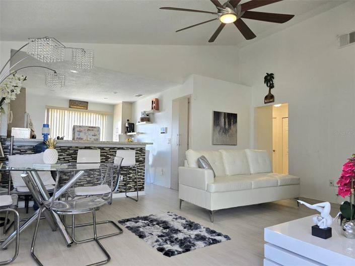 Image No.3-3 Bed House for sale