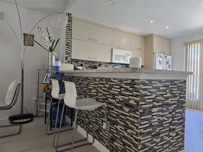 Image No.7-3 Bed House for sale