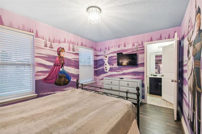 Image No.24-5 Bed House for sale