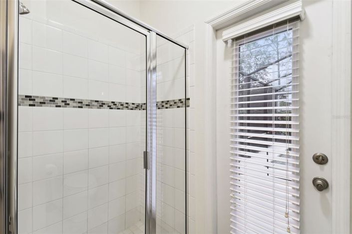 Image No.36-5 Bed House for sale