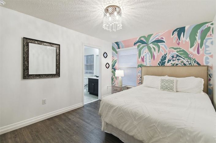 Image No.46-5 Bed House for sale