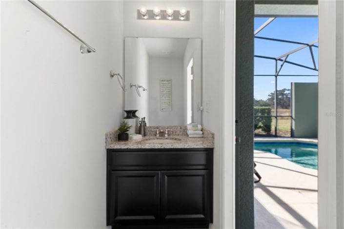 Image No.43-4 Bed Townhouse for sale